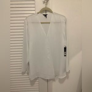 Nic & Zoe white v-neck tunic blouse.  NWT